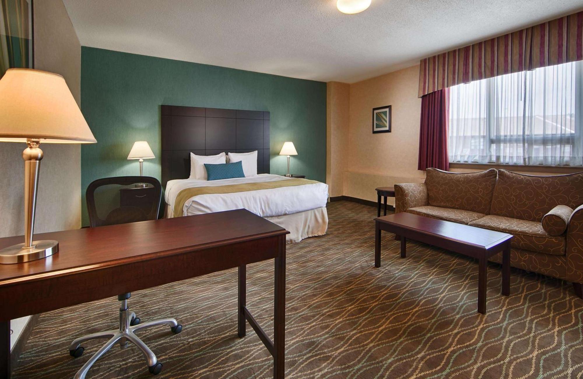 Best Western Plus Durham Hotel & Conference Centre Oshawa Exterior photo