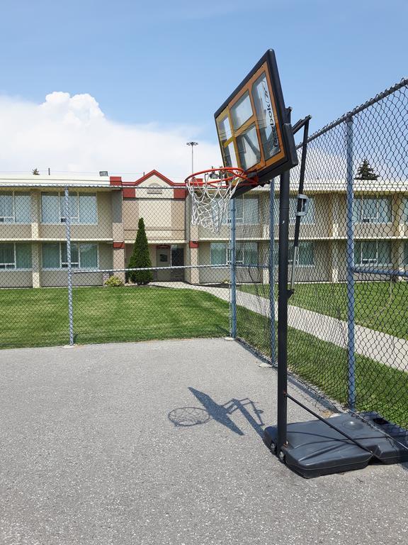Best Western Plus Durham Hotel & Conference Centre Oshawa Exterior photo
